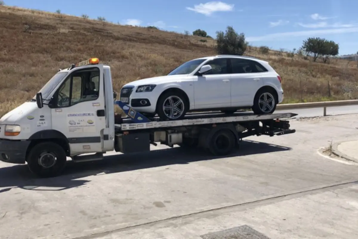 Entrada de AutoDesguace López